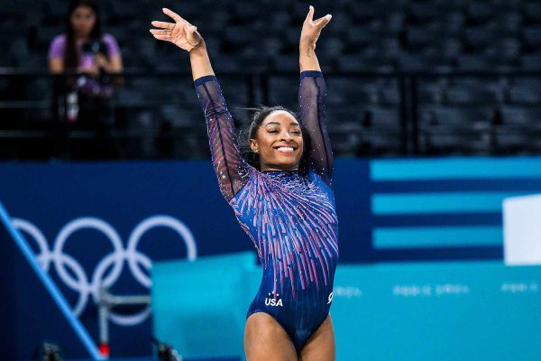 Simone Biles Lands Impressive ‘Biles II’ Yurchenko Double Pike Vault During Olympics Podium Training