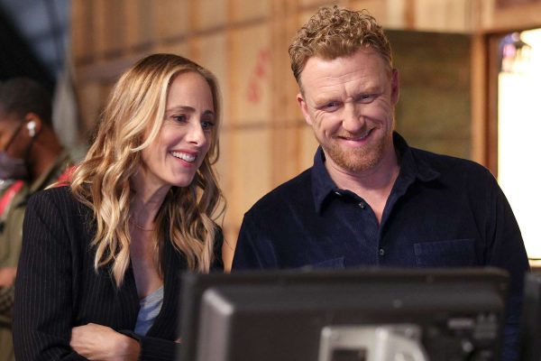 ‘Grey’s Anatomy’ Stars Kevin McKidd and Kim Raver on Creating a ‘Safe Place’ on Set amid On-Screen ‘Trauma’